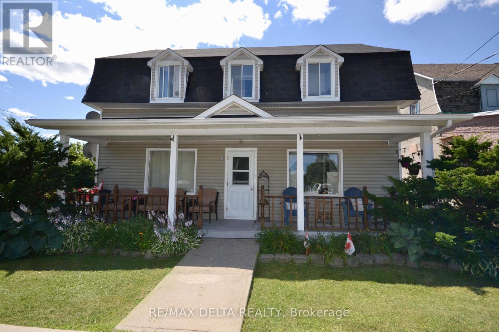 3766 Champlain St, Clarence-Rockland, ON K0A 1E0