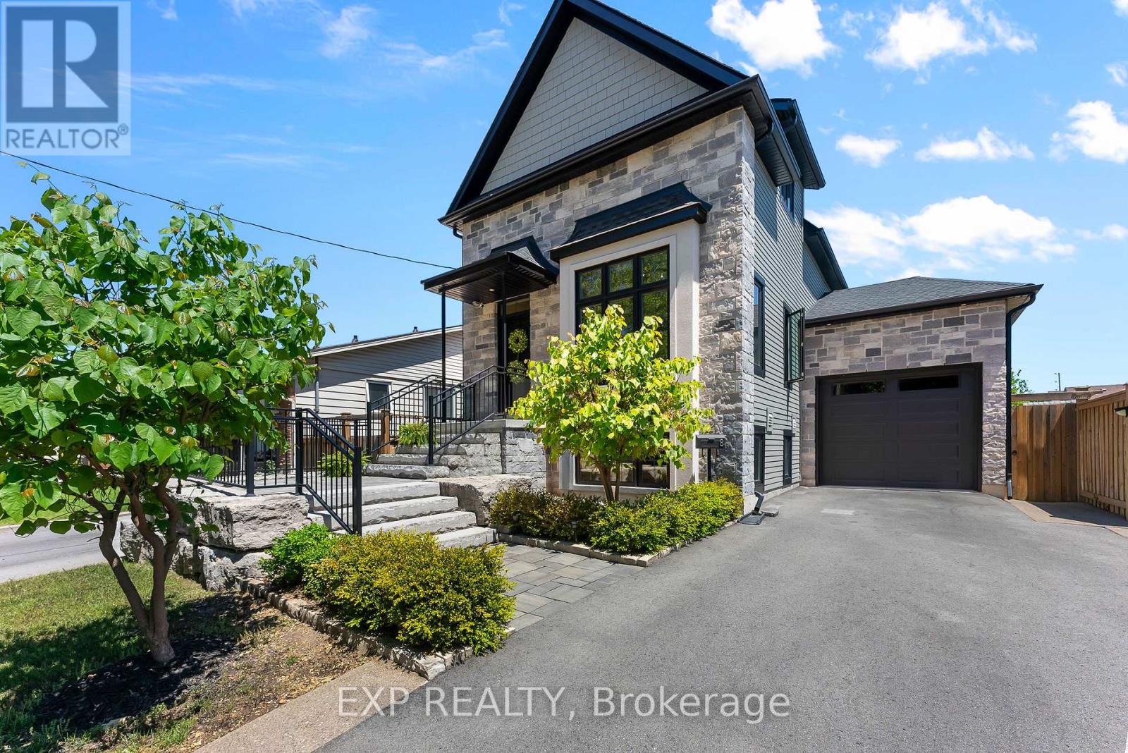 8 Stanmary Dr, St. Catharines Fairview, ON L2N 5T4