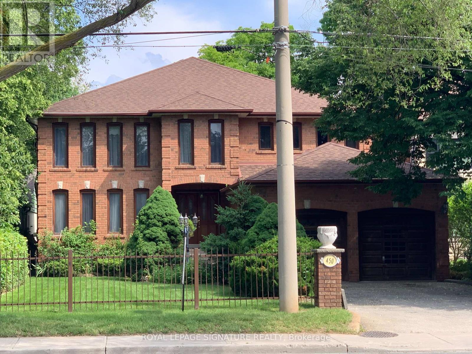 450 Oconnor Dr, Toronto, ON M4J 2W6