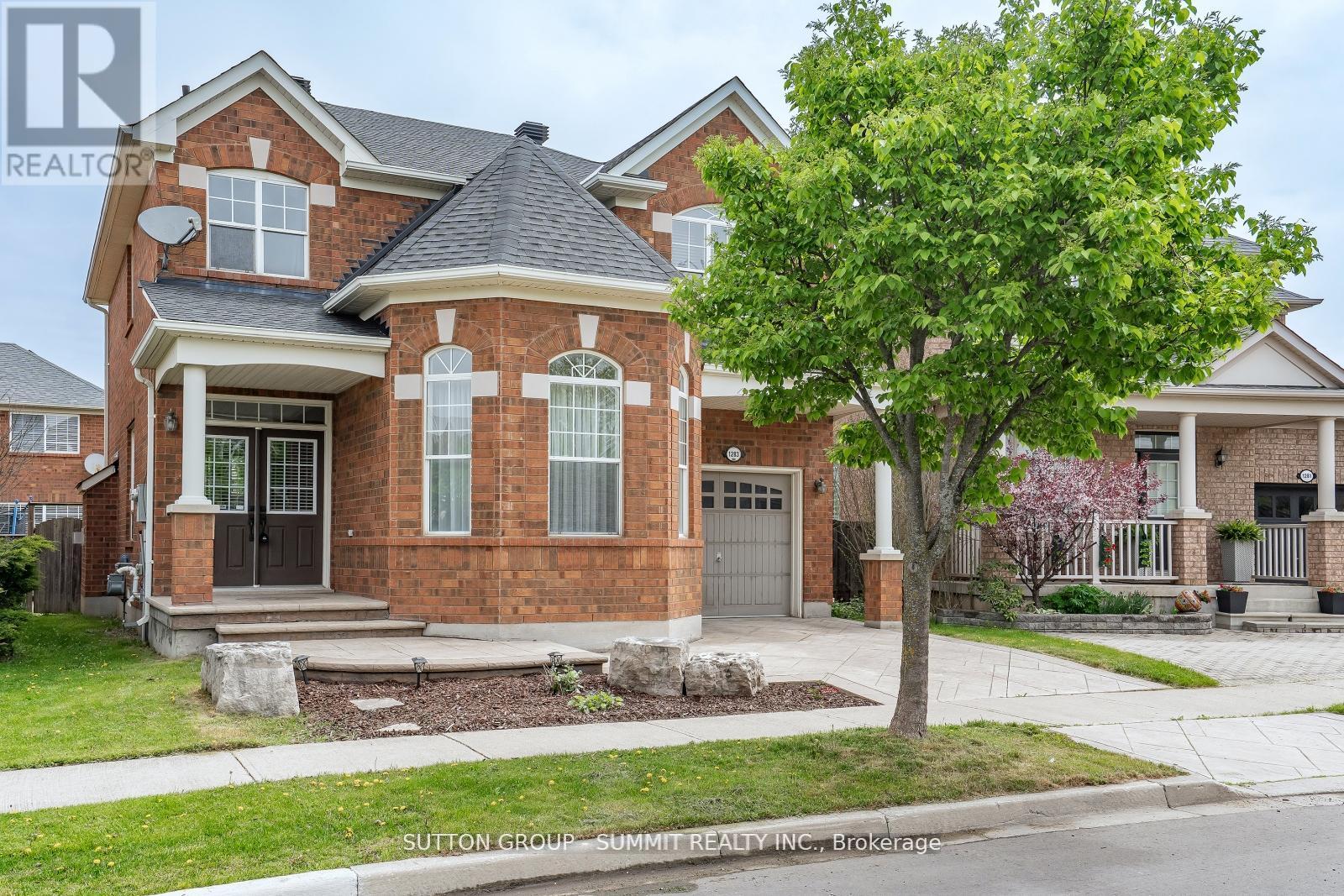 1283 Robson Cres, Milton, ON L9T 6N5