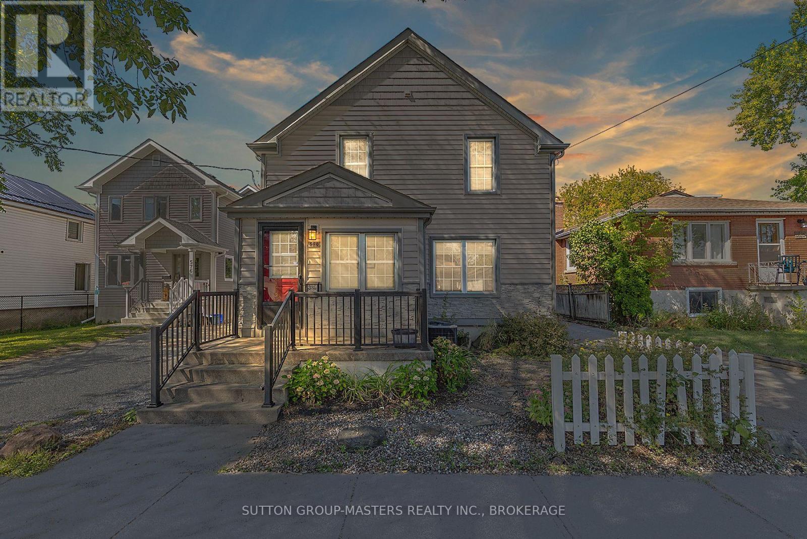 580 Macdonnell St, Kingston, ON K7K 4X1