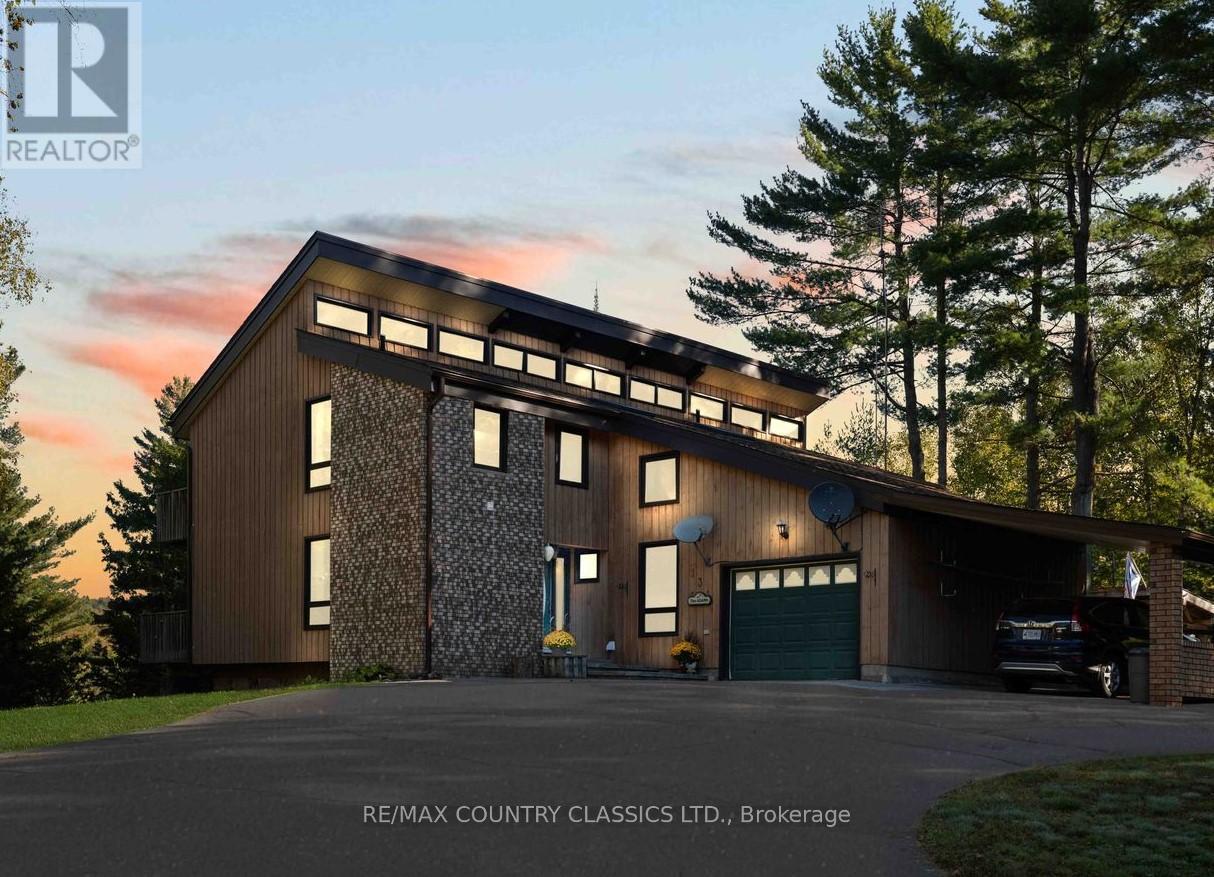 13 Lorbetski Rd, Madawaska Valley, ON K0J 1B0