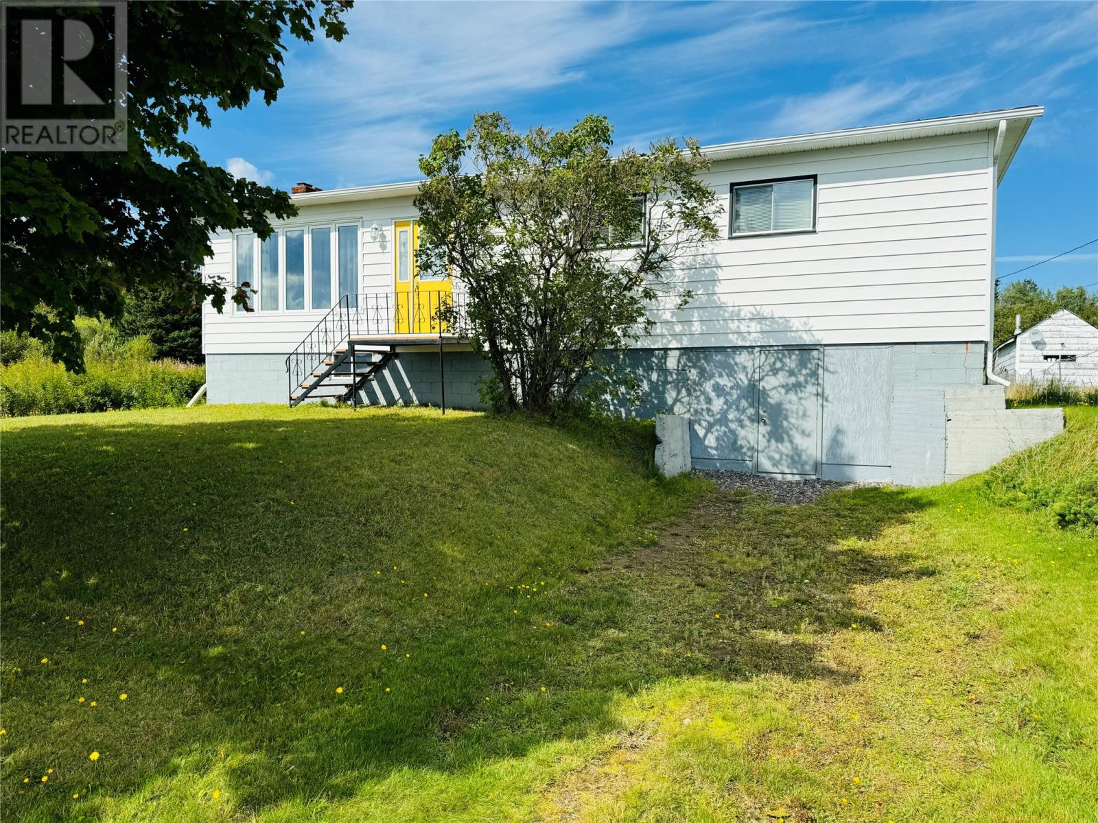246 Main St, Norris Arm North, NL A0G 3N0