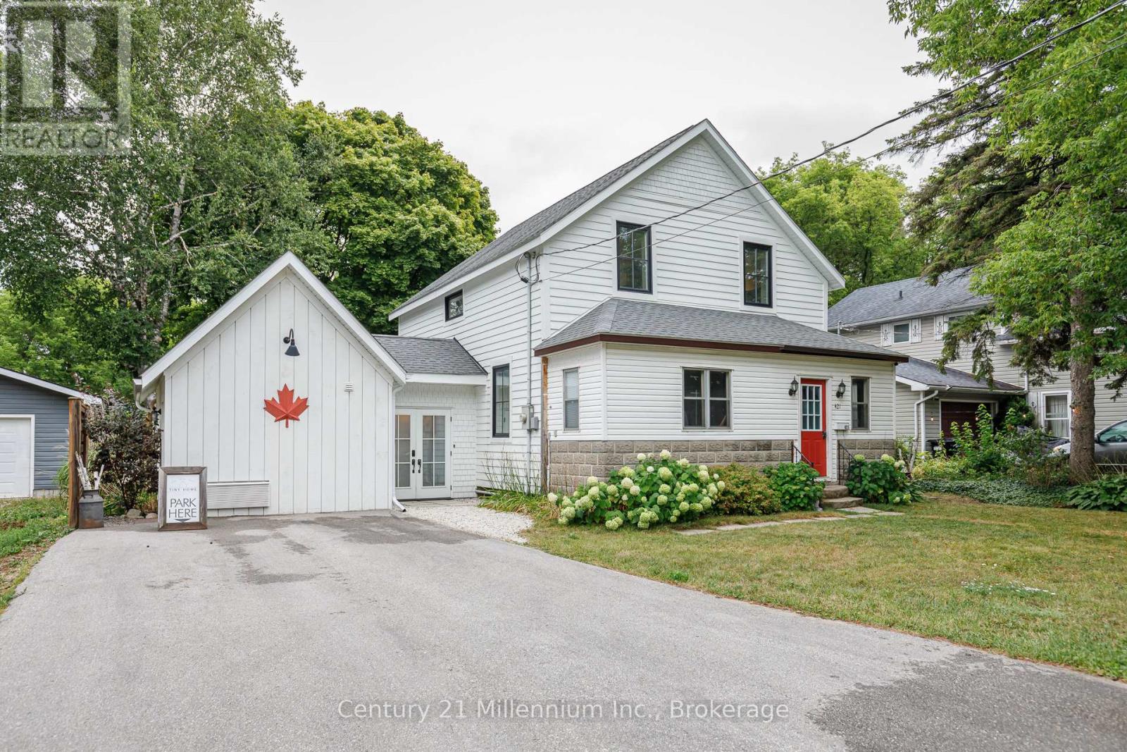 421 Napier St, Collingwood, ON L9Y 3T8