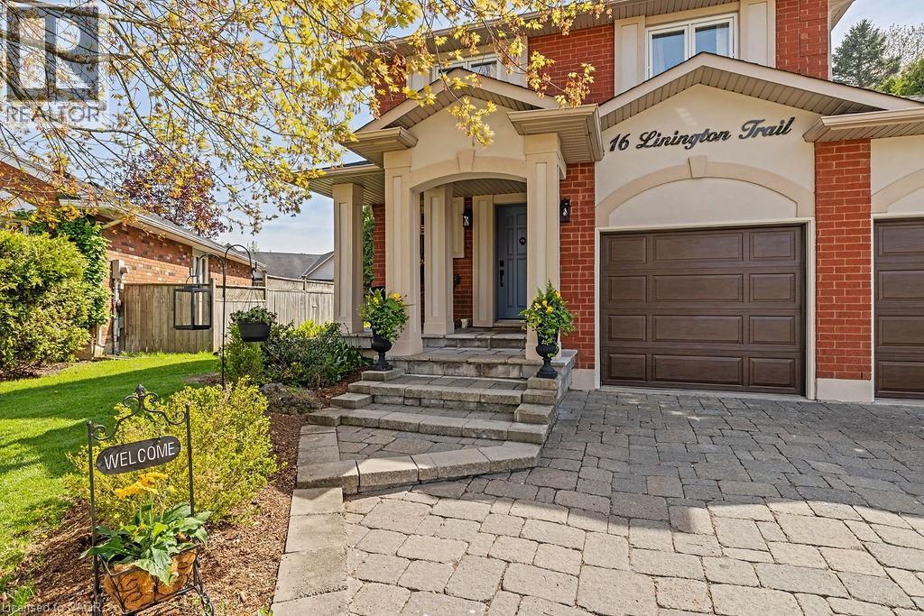 16 Linington Trl, Dundas, ON L9H 7A3