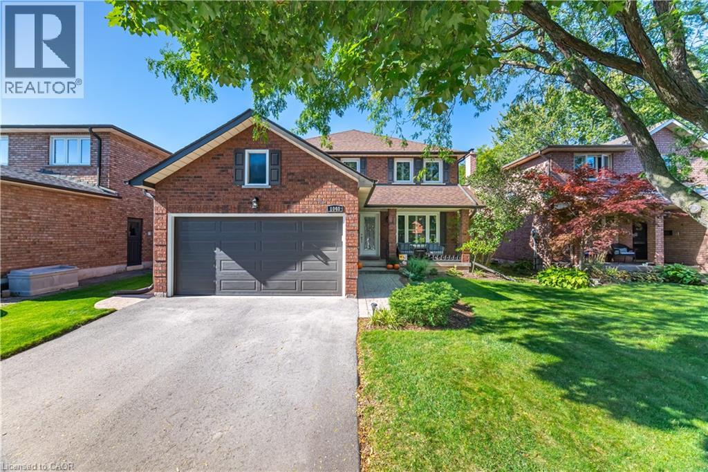 1040 Manchester Cres, Oakville, ON L6M 1G2