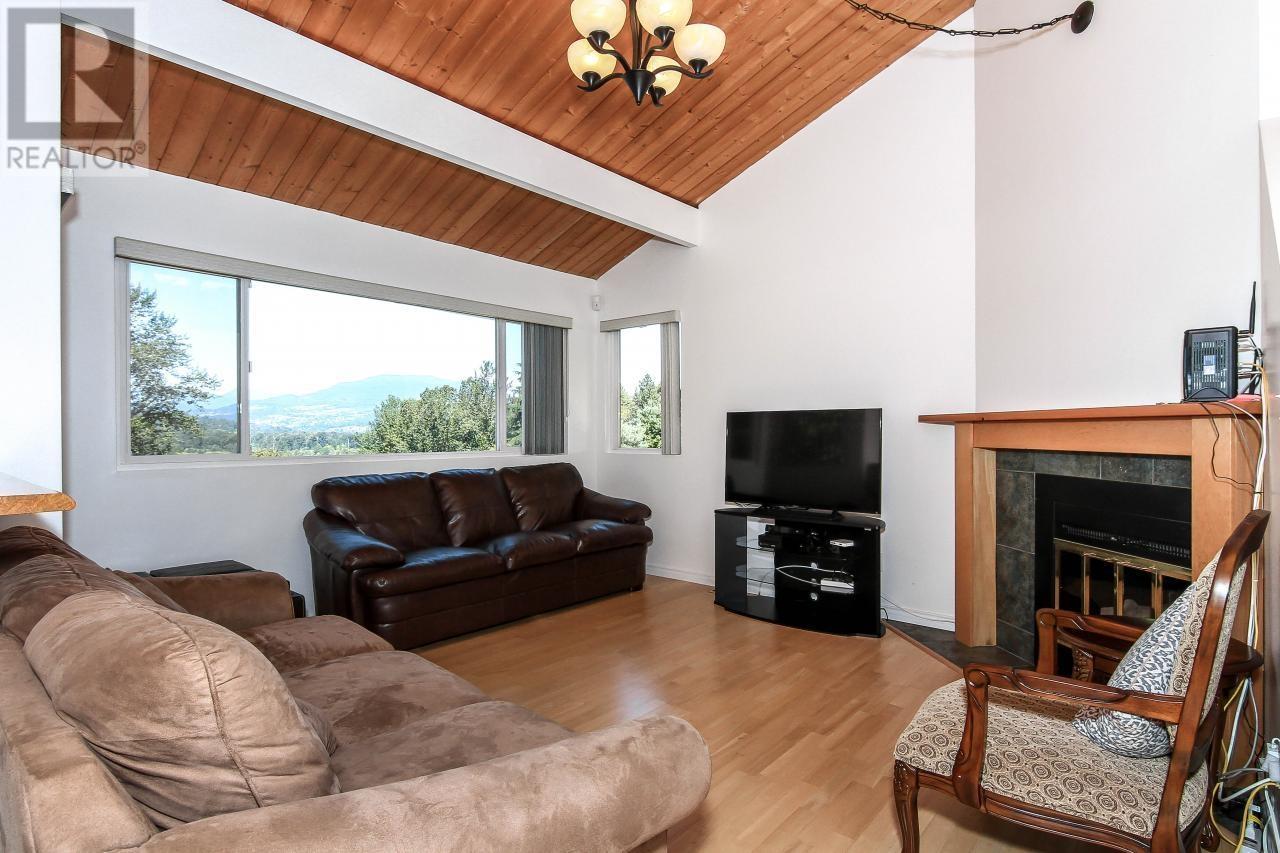 1525 Elinor Cres, Port Coquitlam, BC V3C 2Y3