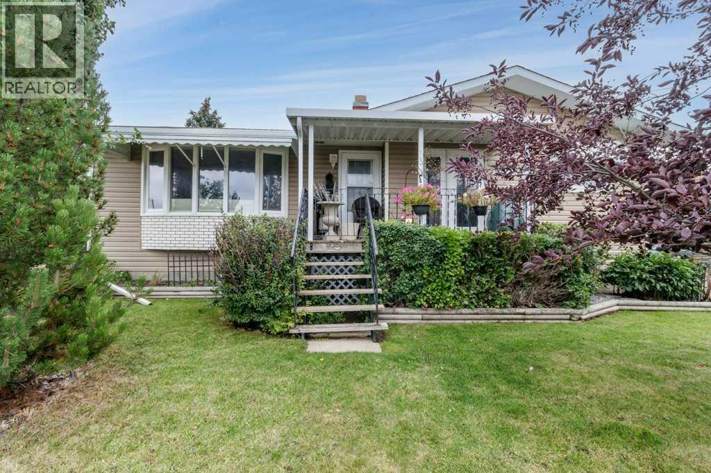 53 Street Unit 5223, Eckville, AB T0M 0X0