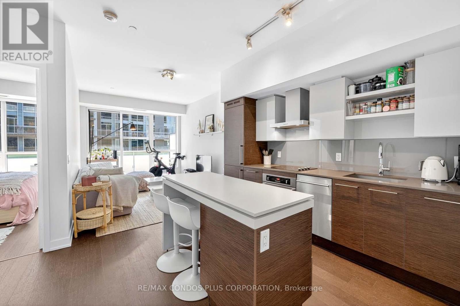 444 1030 King St W, Toronto, ON M6K 3N3