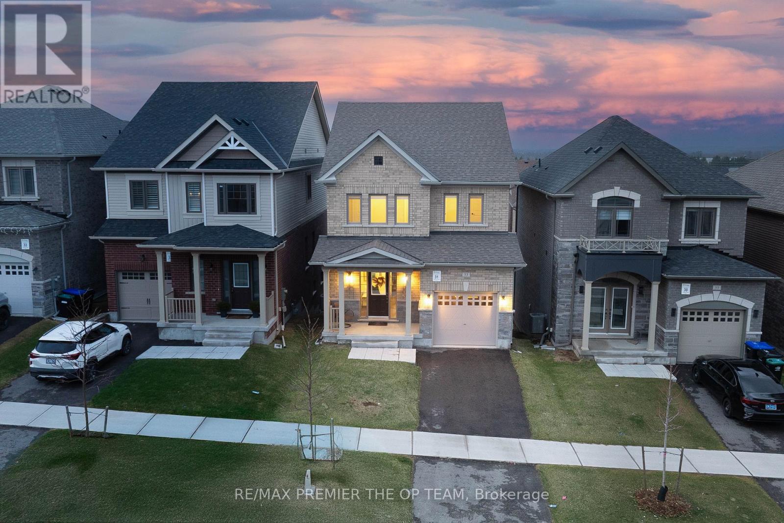 53 Janes Cres, New Tecumseth Alliston, ON L9R 0L8