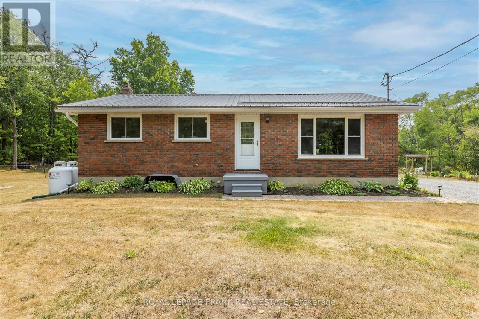 419 S Beach Rd, Douro-Dummer, ON K0L 2H0