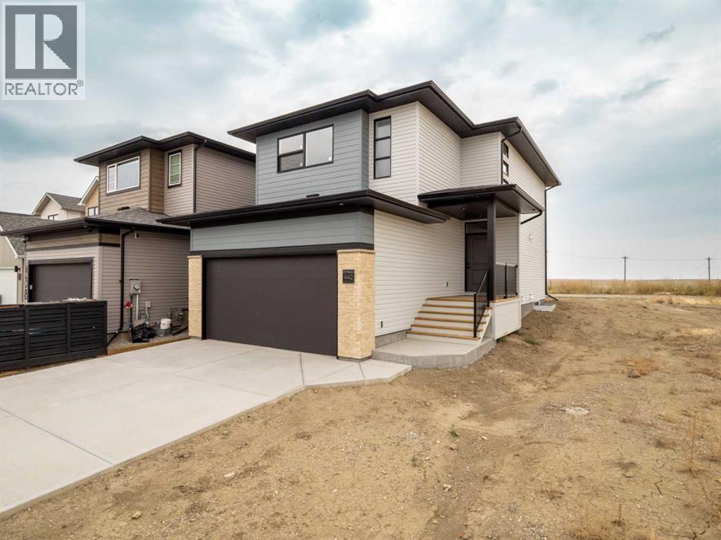 442 Miners Chase W, Lethbridge, AB T1J 5T9