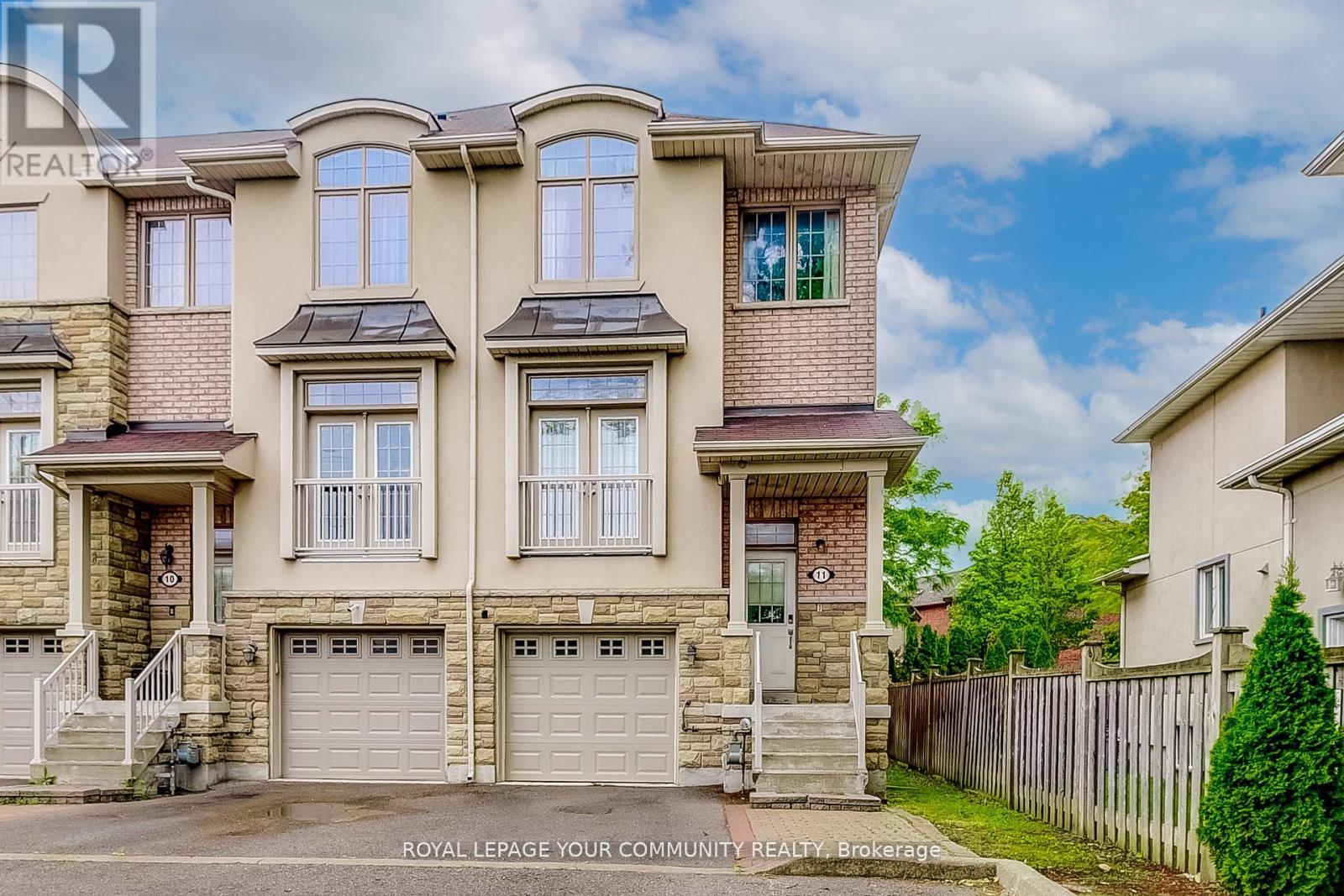 11 9205 Bathurst St, Richmond Hill, ON L4C 0V9