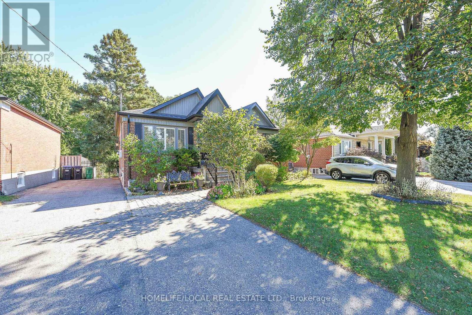 570 Exbury Cres, Mississauga, ON L5G 2P4