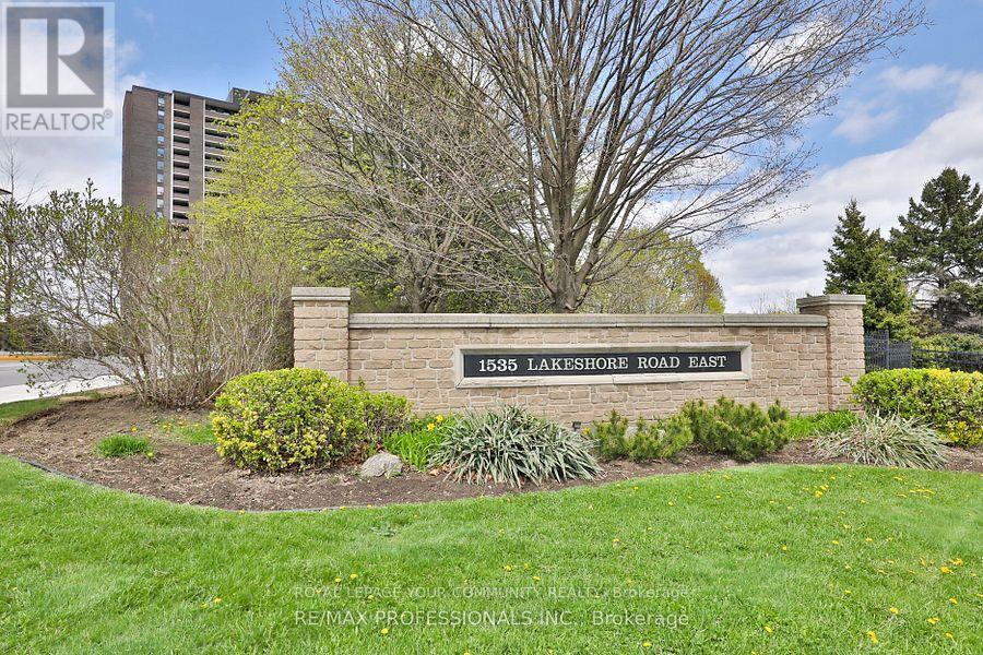 205 1535 Lakeshore Rd E, Mississauga, ON L5E 3E2