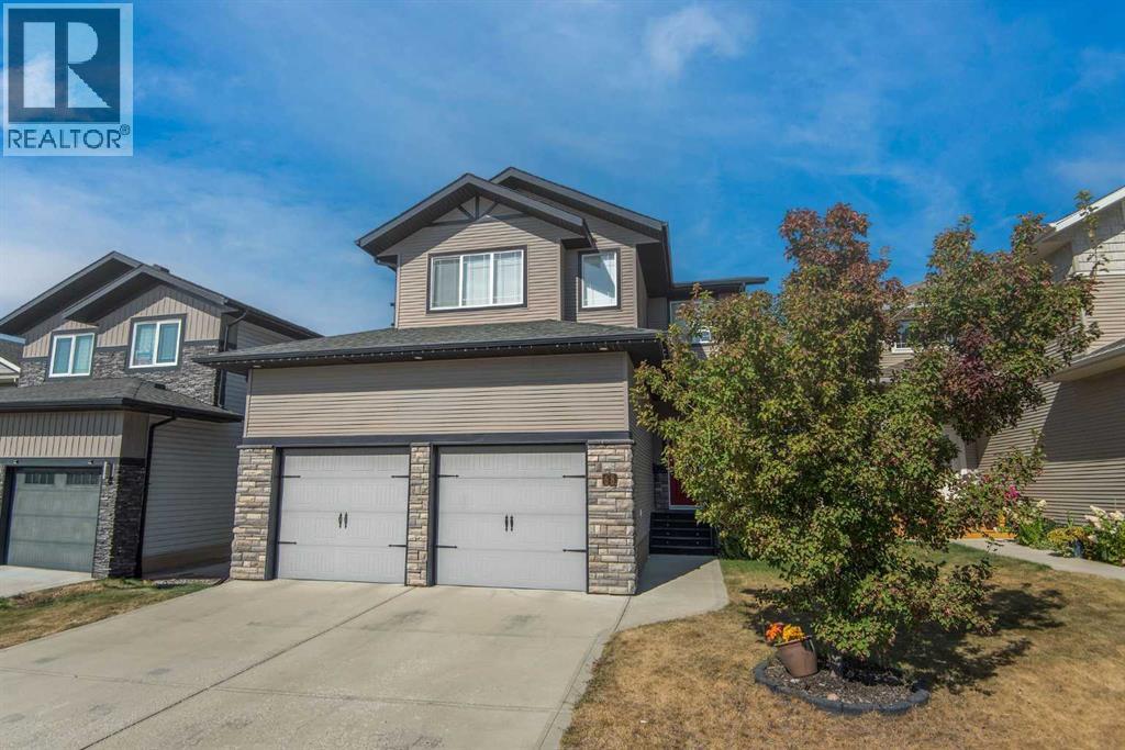 68 Thompson Cres, Red Deer, AB T4P 0S1