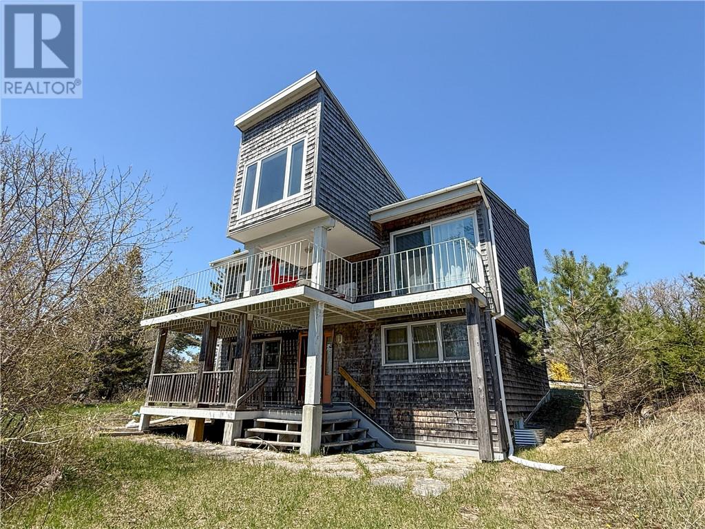 111 Mcnevin St, Central Manitoulin, ON P0P 1T0