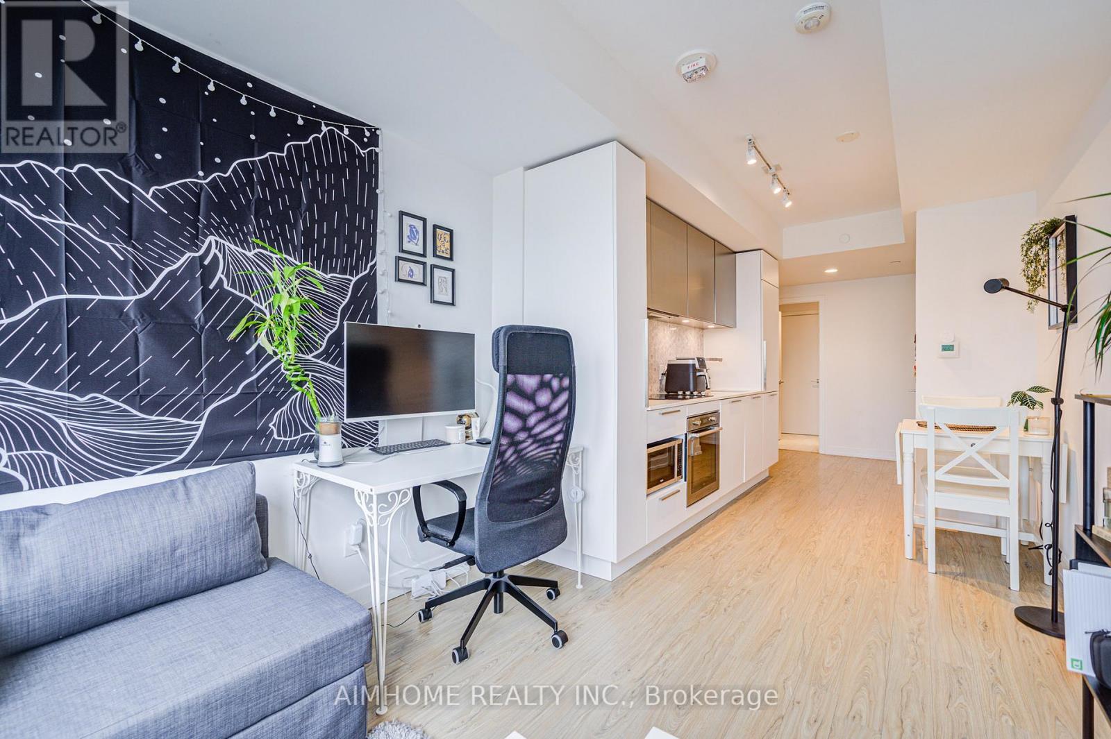 4105 85 Wood St, Toronto Church-yonge Corridor, ON M4Y 0E9