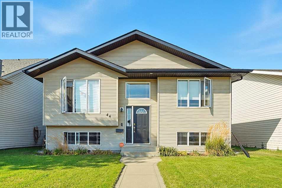 46 Kirkland Close, Red Deer, AB T4P 4A3