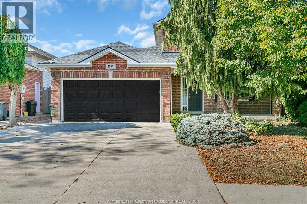 1459 Clover Ave, Windsor, ON N8P 1R2
