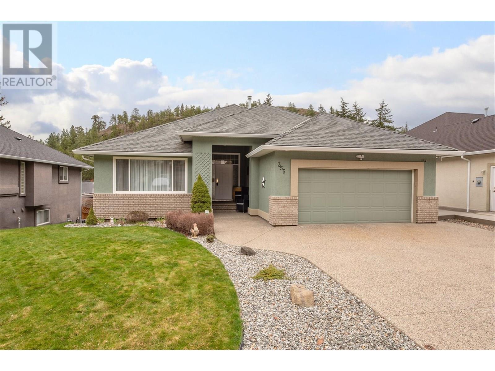 355 Woodpark Cres, Kelowna, BC V1V 2L4