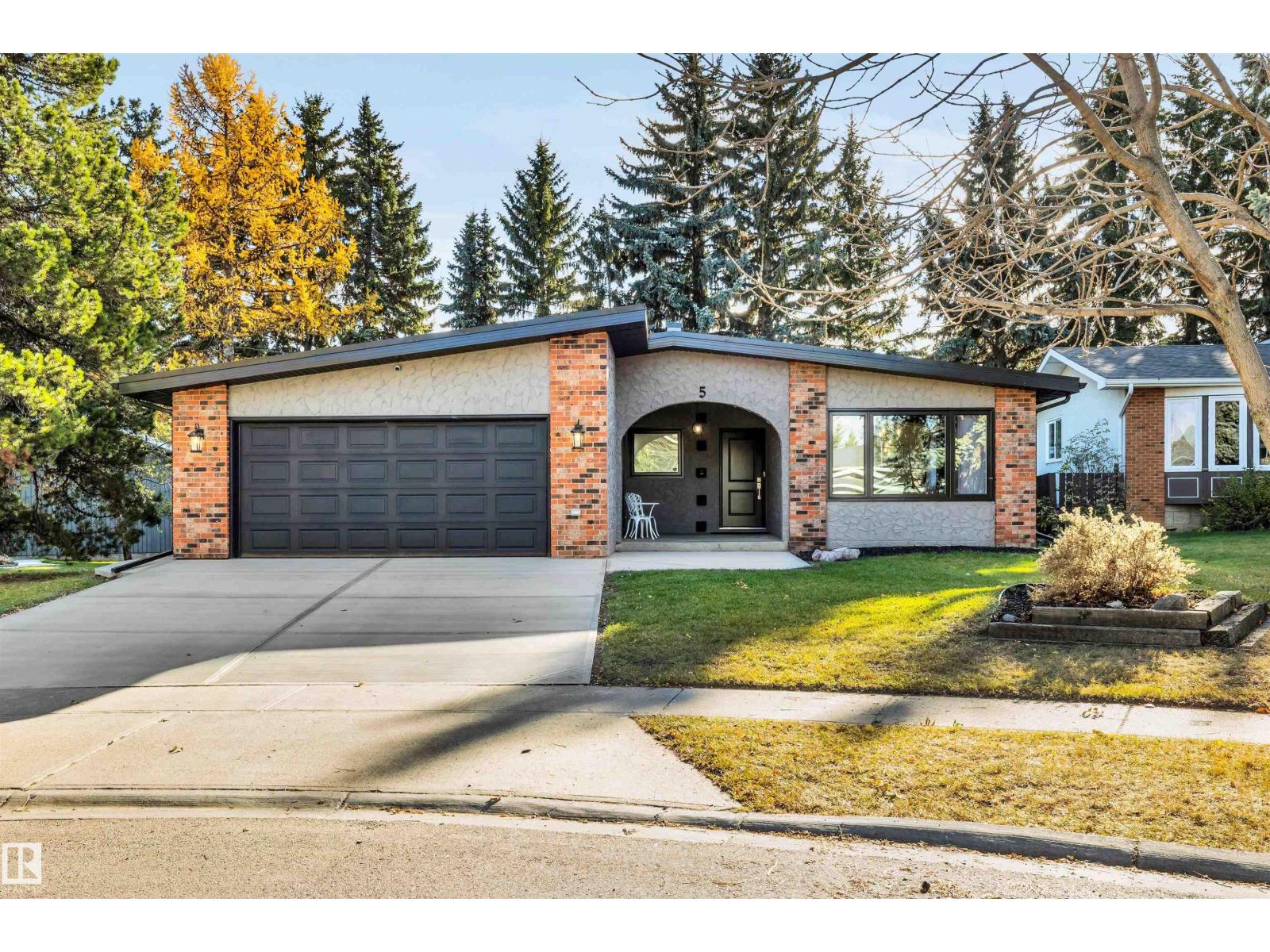 5 Gilchrist Pl, St. Albert, AB T8N 2M3
