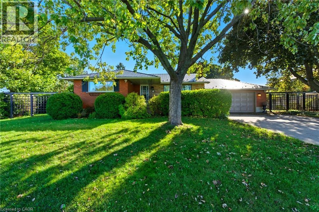 67 Lakeside Dr, Grimsby, ON L3M 2L3