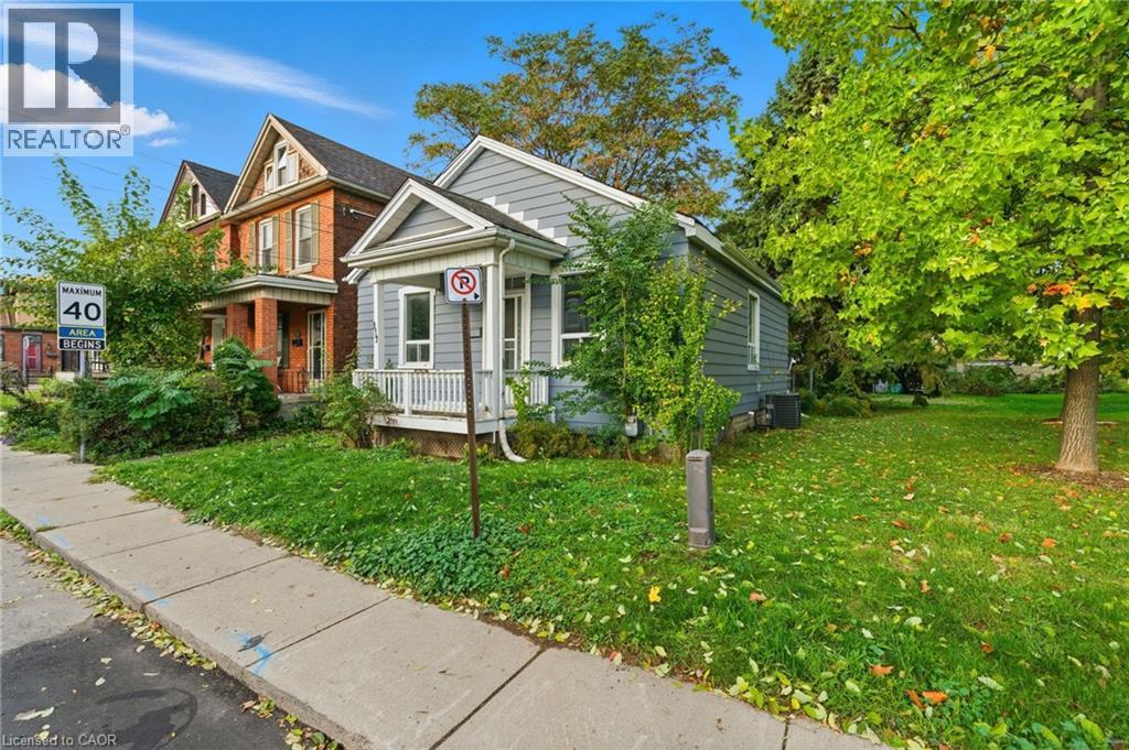 117 Ray St N, Hamilton, ON L8R 2Y1