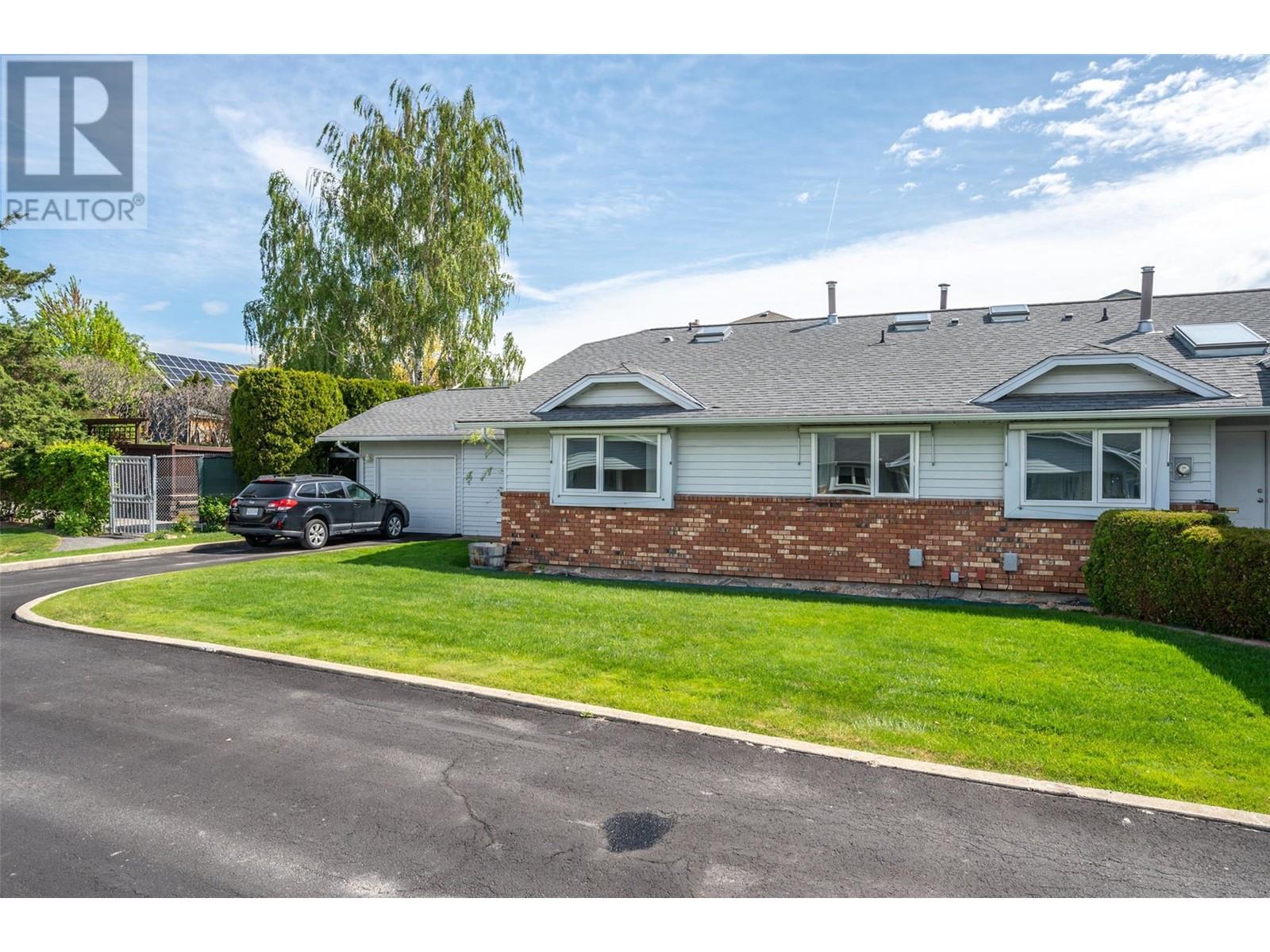 124 Cambie Place Unit 107, Penticton, BC V2A 1C4