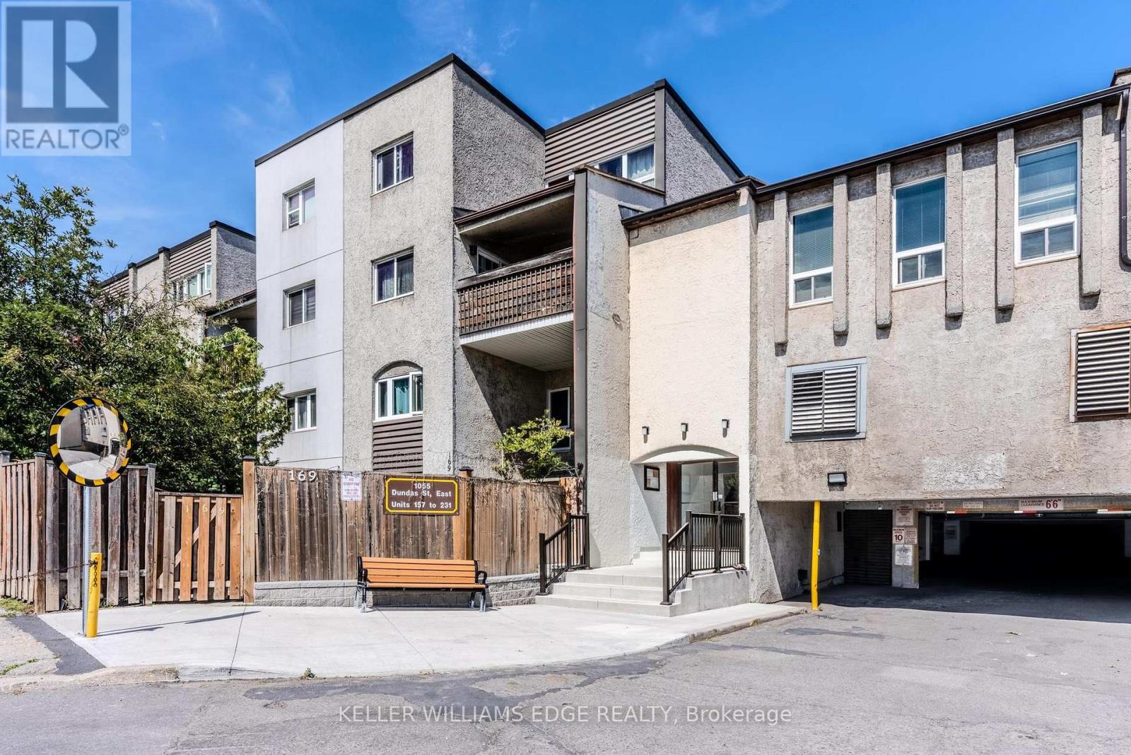 227 1055 Dundas St E, Mississauga, ON L4Y 3X6