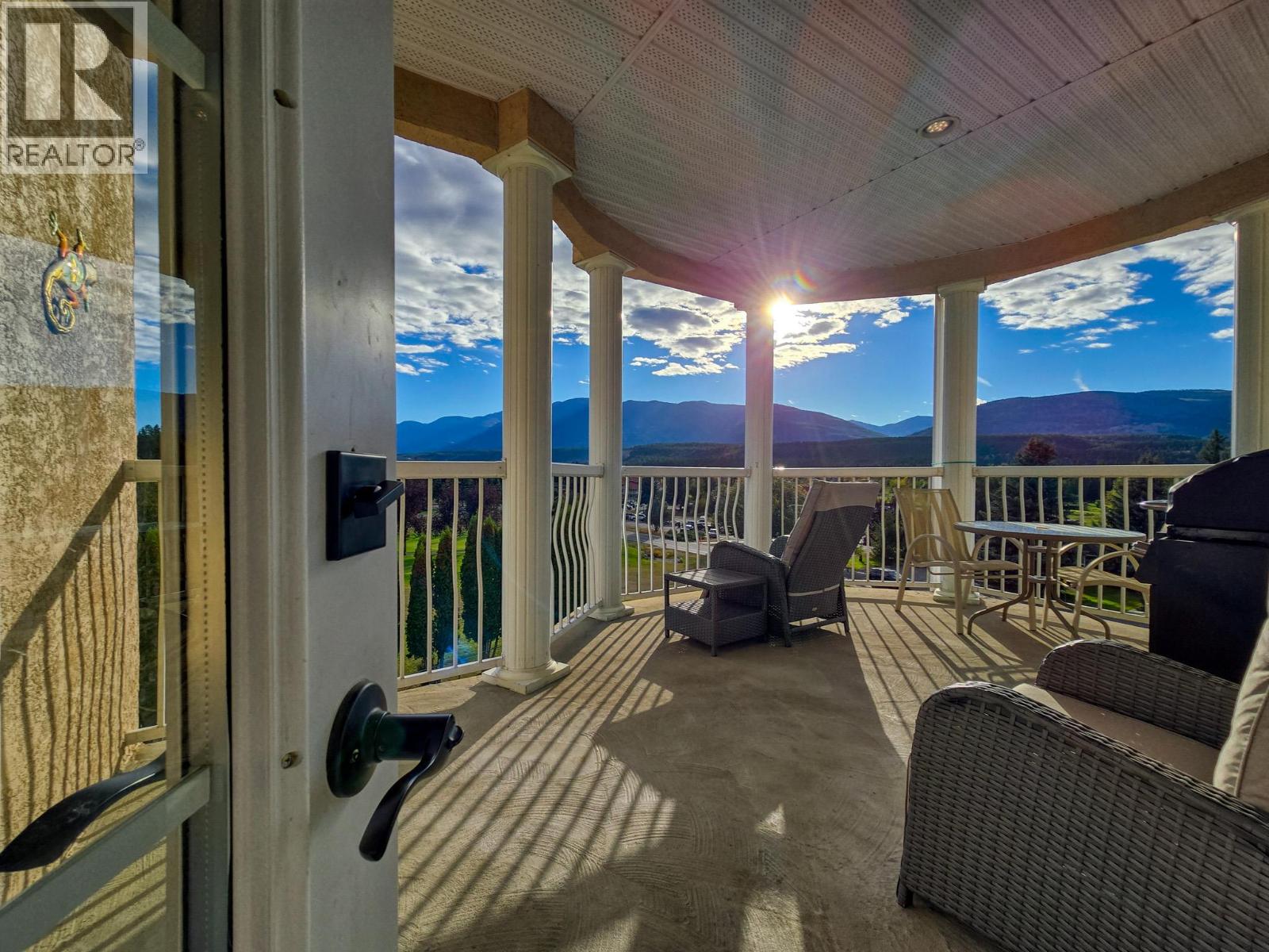 5052 Riverview Road Unit 2008a, Fairmont Hot Springs, BC V0B 1L1