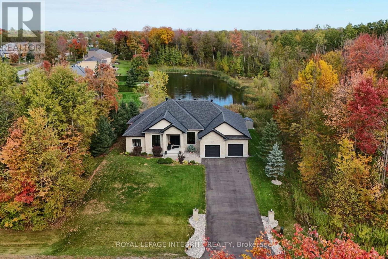 1954 Cedarlakes Way, Ottawa, ON K4P 1P2