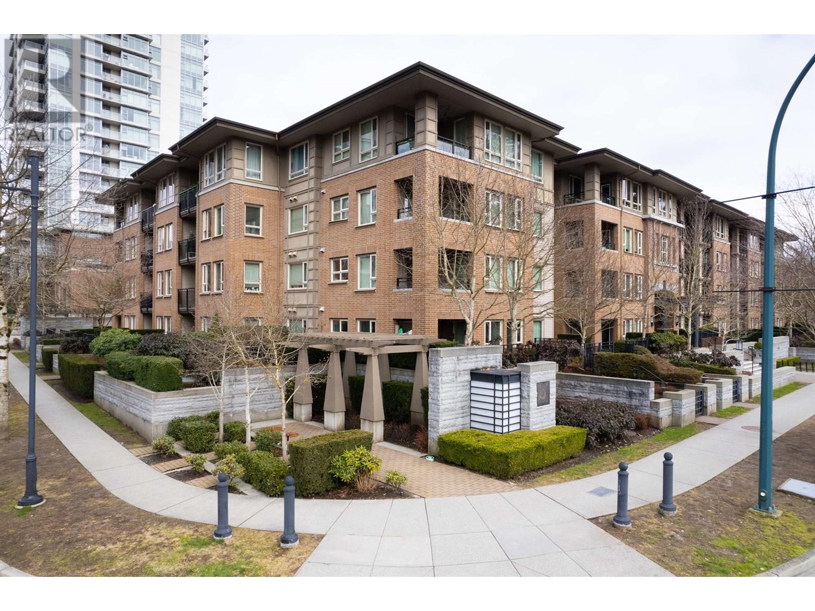 3105 Lincoln Avenue Unit 403, Coquitlam, BC V3B 0E1