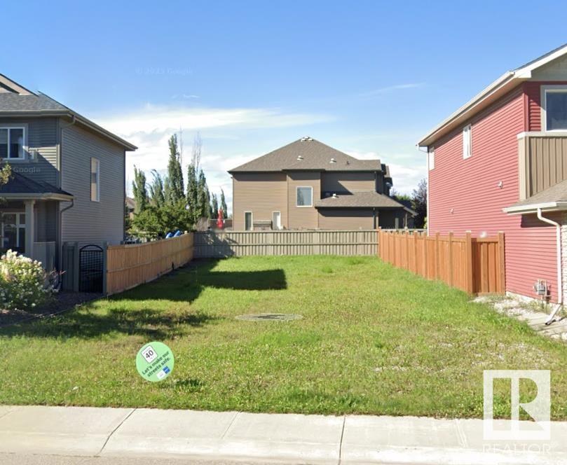 3223 Whitelaw Dr NW, Edmonton, AB T6W 0P8