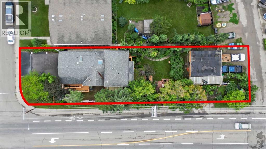5820 Bowness Rd NW, Calgary, AB T3B 4Z9
