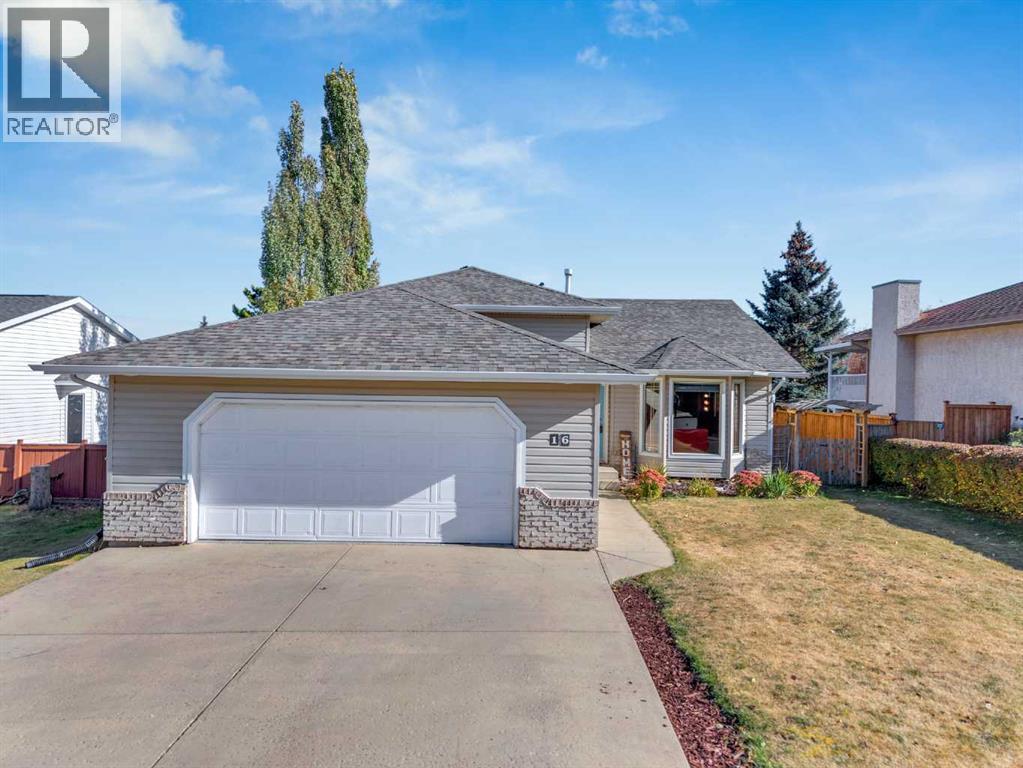 16 Parson Dr, Sylvan Lake, AB T4S 1K4