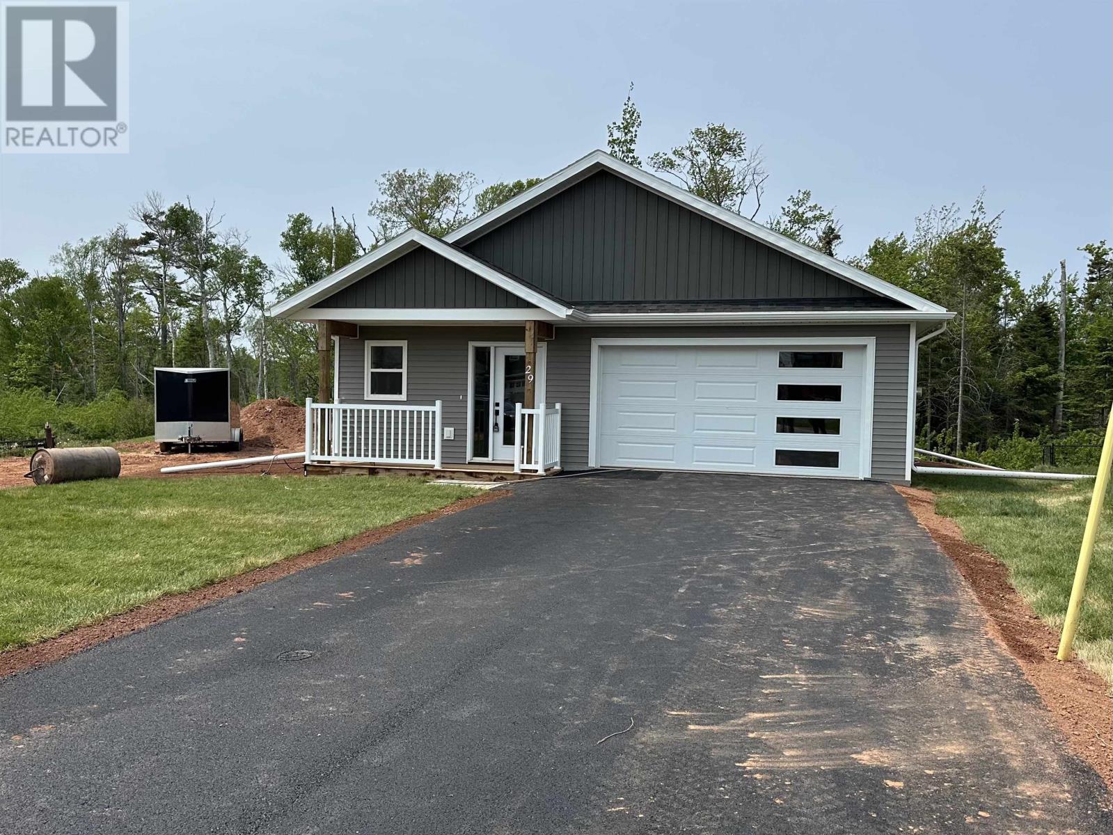 29 Balderston Ct, Stratford, PE C1B 4H1