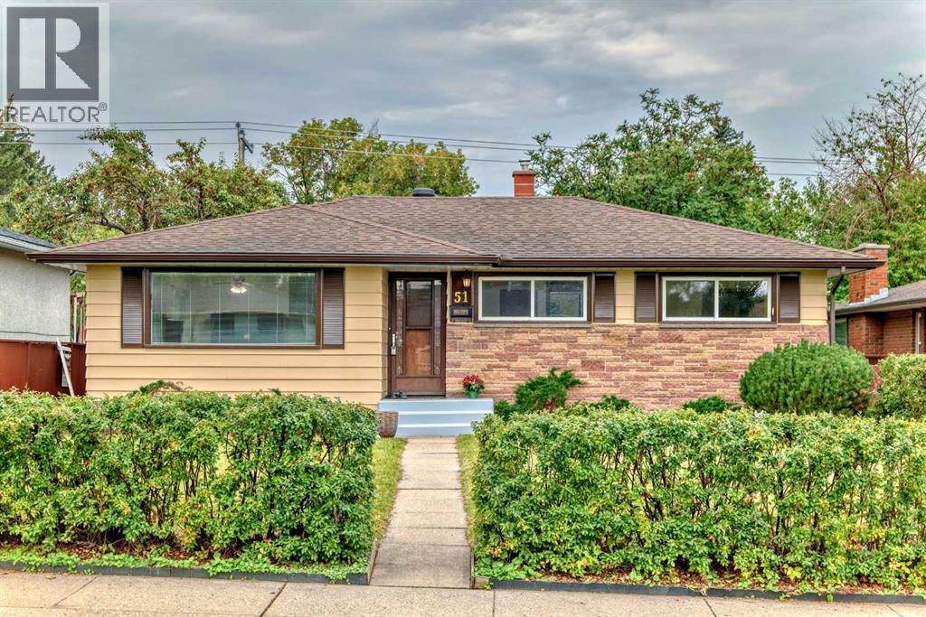 51 Ferncliff Cres SE, Calgary, AB T2H 0V5