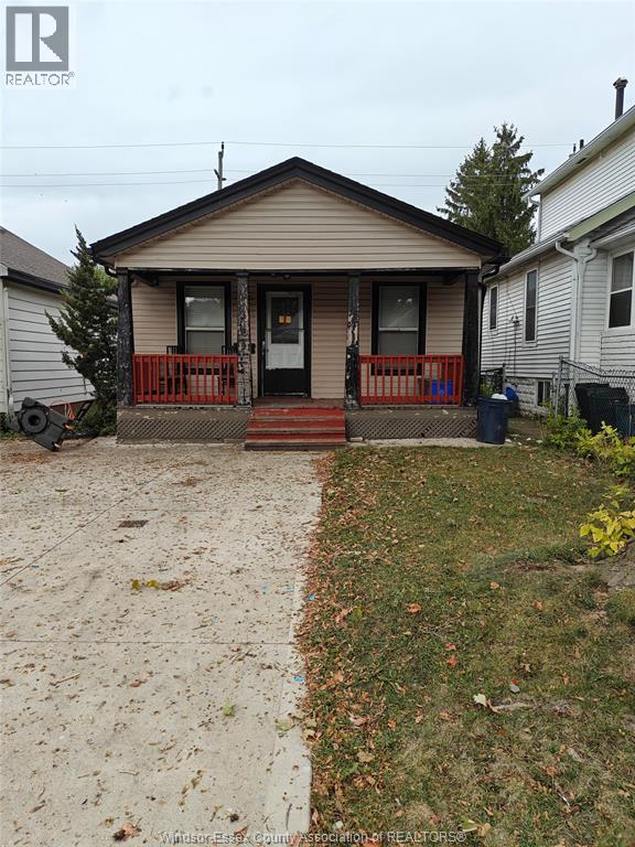 494 Mckay Ave, Windsor, ON N9B 1Z8