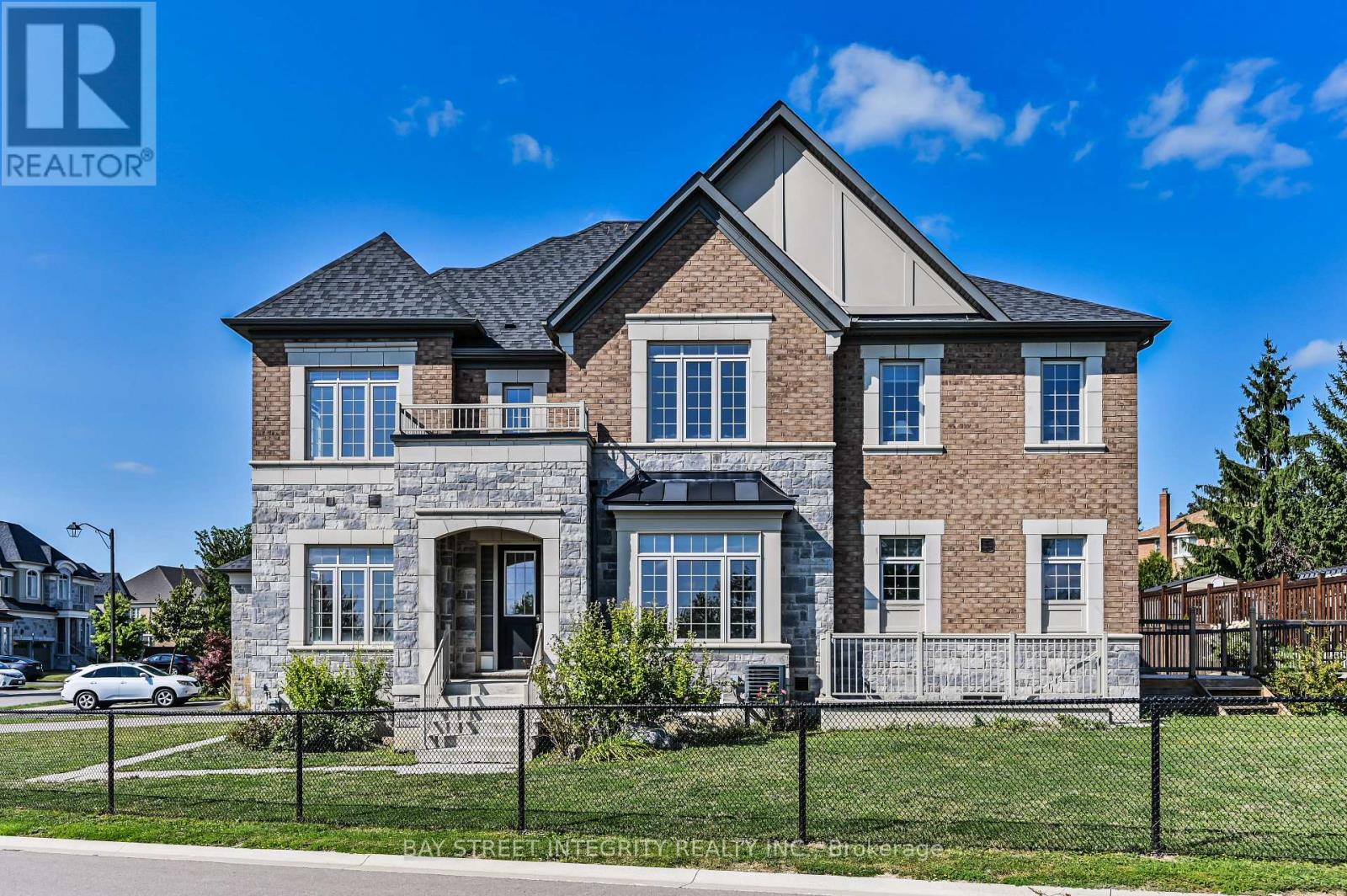 123 Mitchell Pl, Newmarket Glenway Estates, ON L3Y 0E2