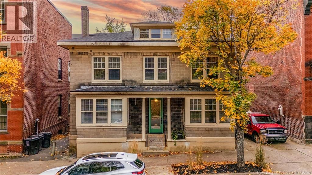 20 Queen Sq S, Saint John, NB E2L 1R7