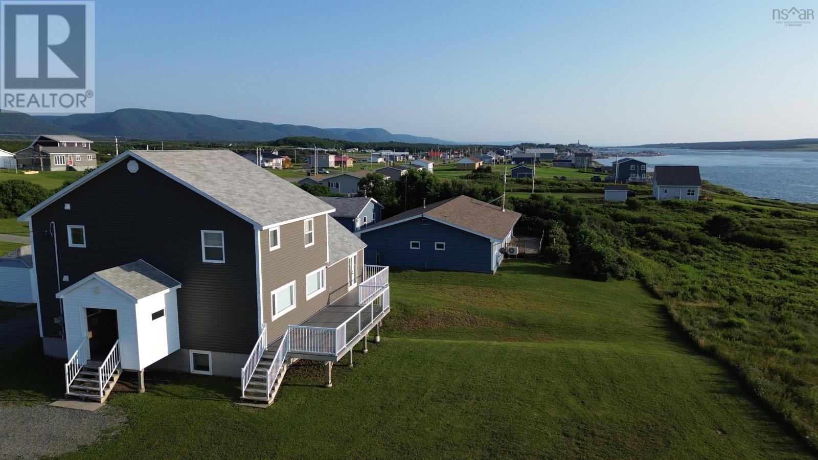 15715 Cabot Trl, Chticamp, NS B0E 1H0
