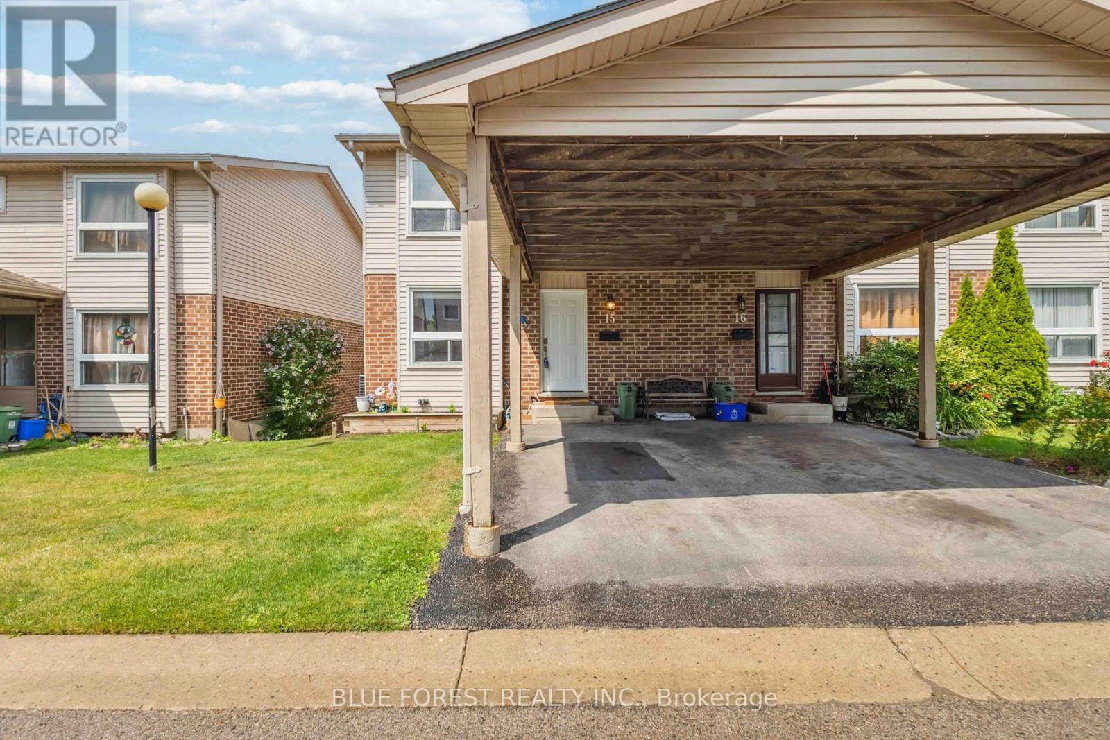 15 450 Pond Mills Rd, London, ON N5Z 4X2