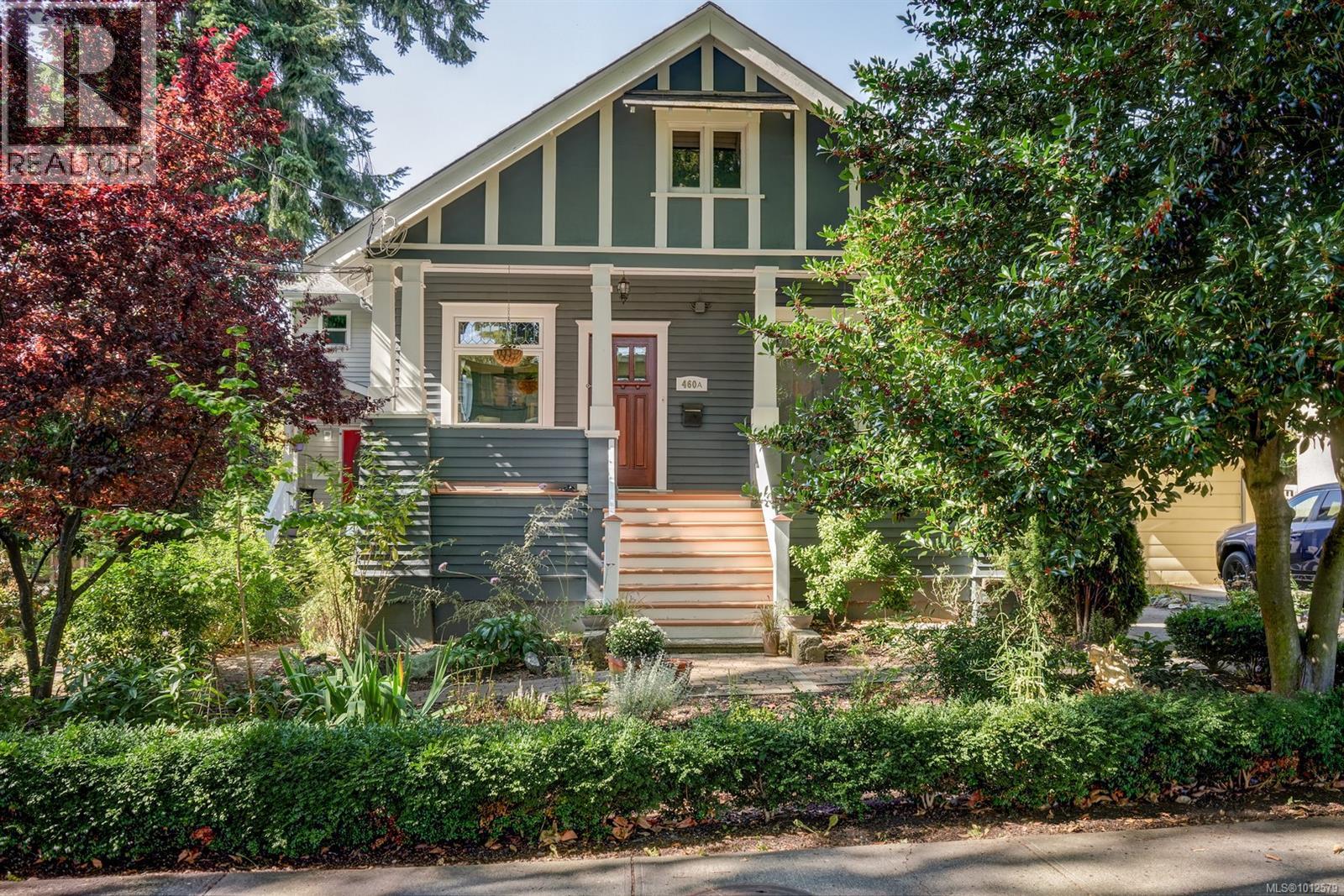 460 Chester Ave #a, Victoria, BC V8V 4C1