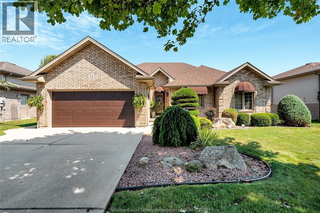 21 Conservation Blvd, Kingsville, ON N9Y 4E4