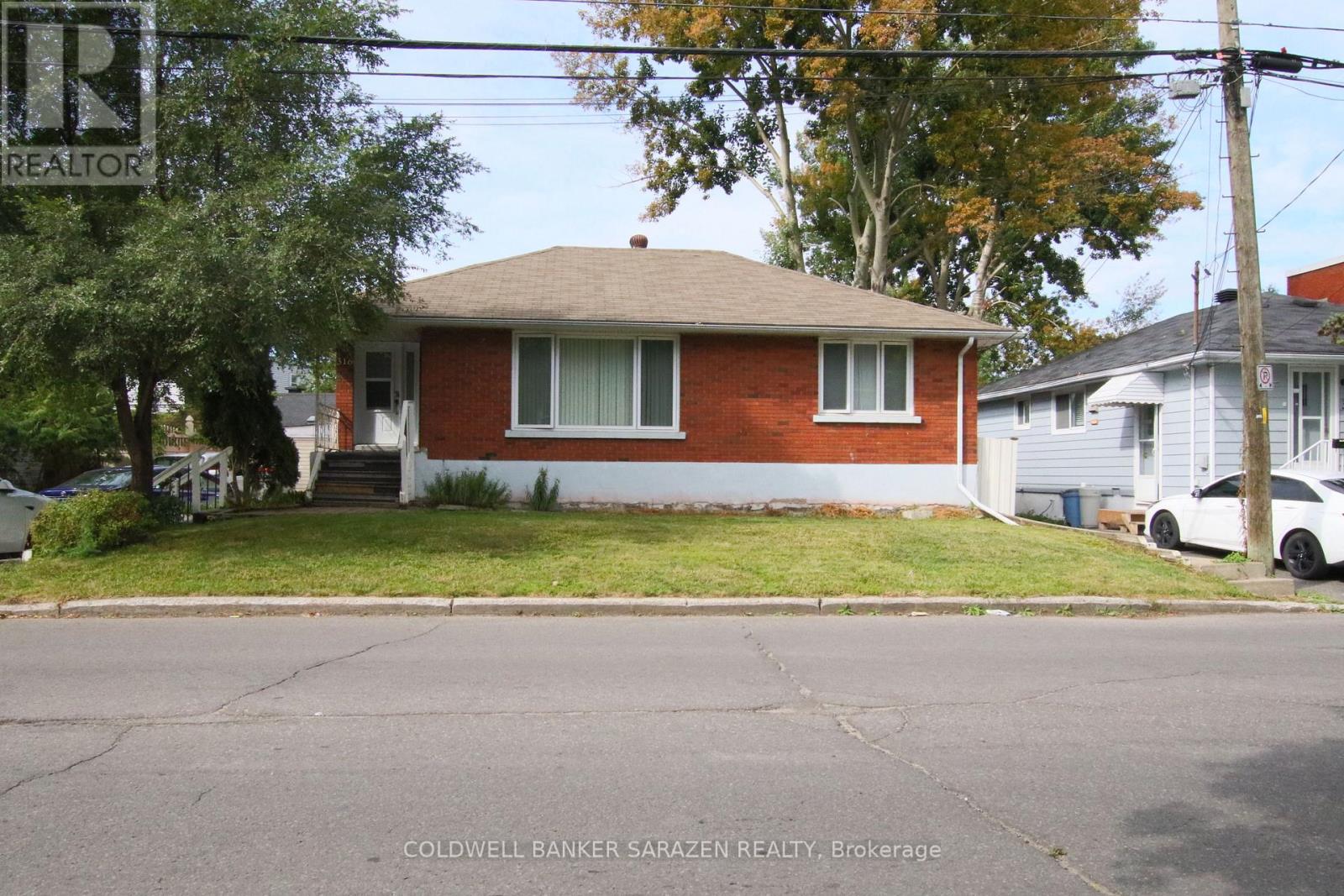 316 Lafontaine Ave, Ottawa, ON K1L 6X2