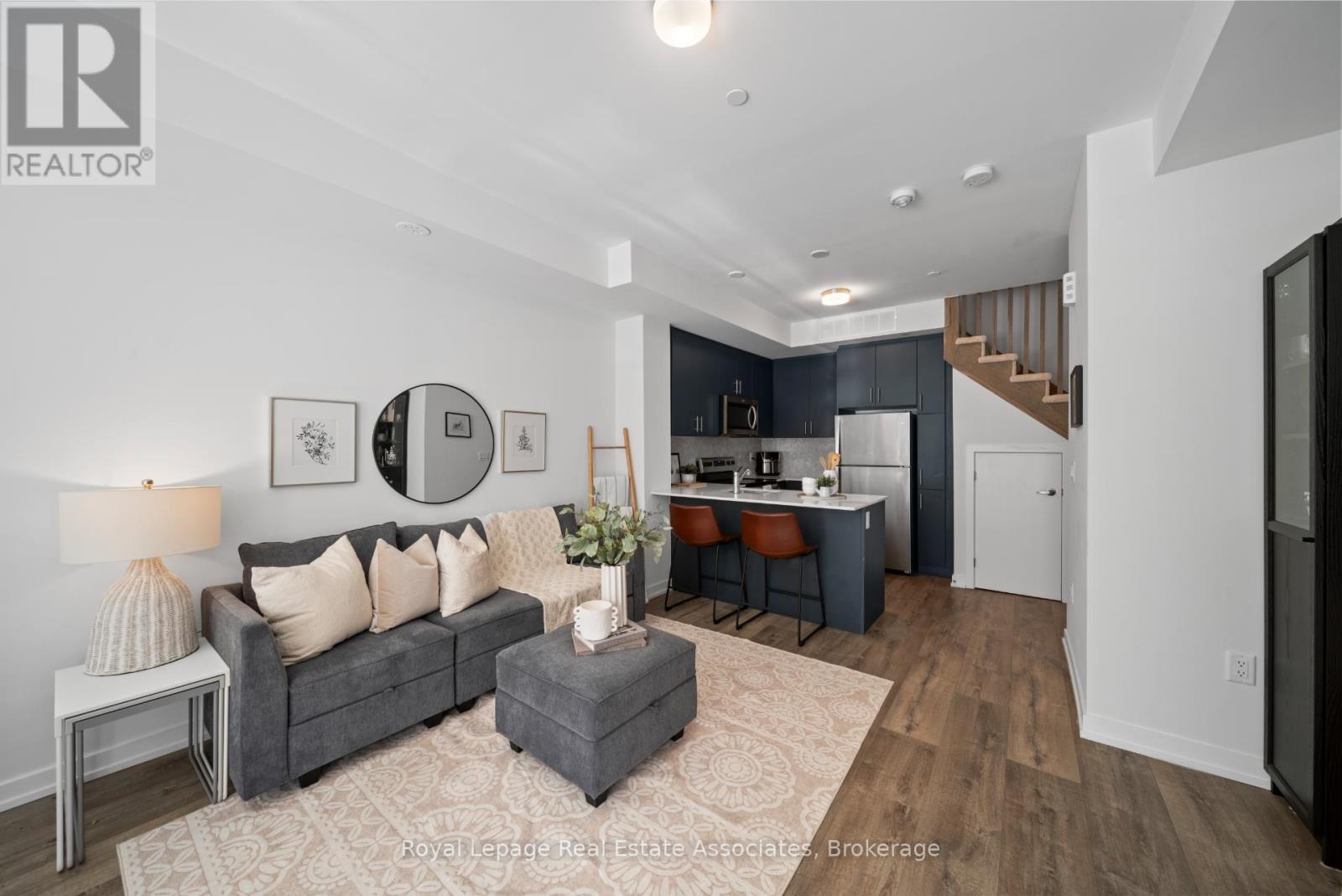10 3546 Colonial Dr, Mississauga Erin Mills, ON L5L 0C1