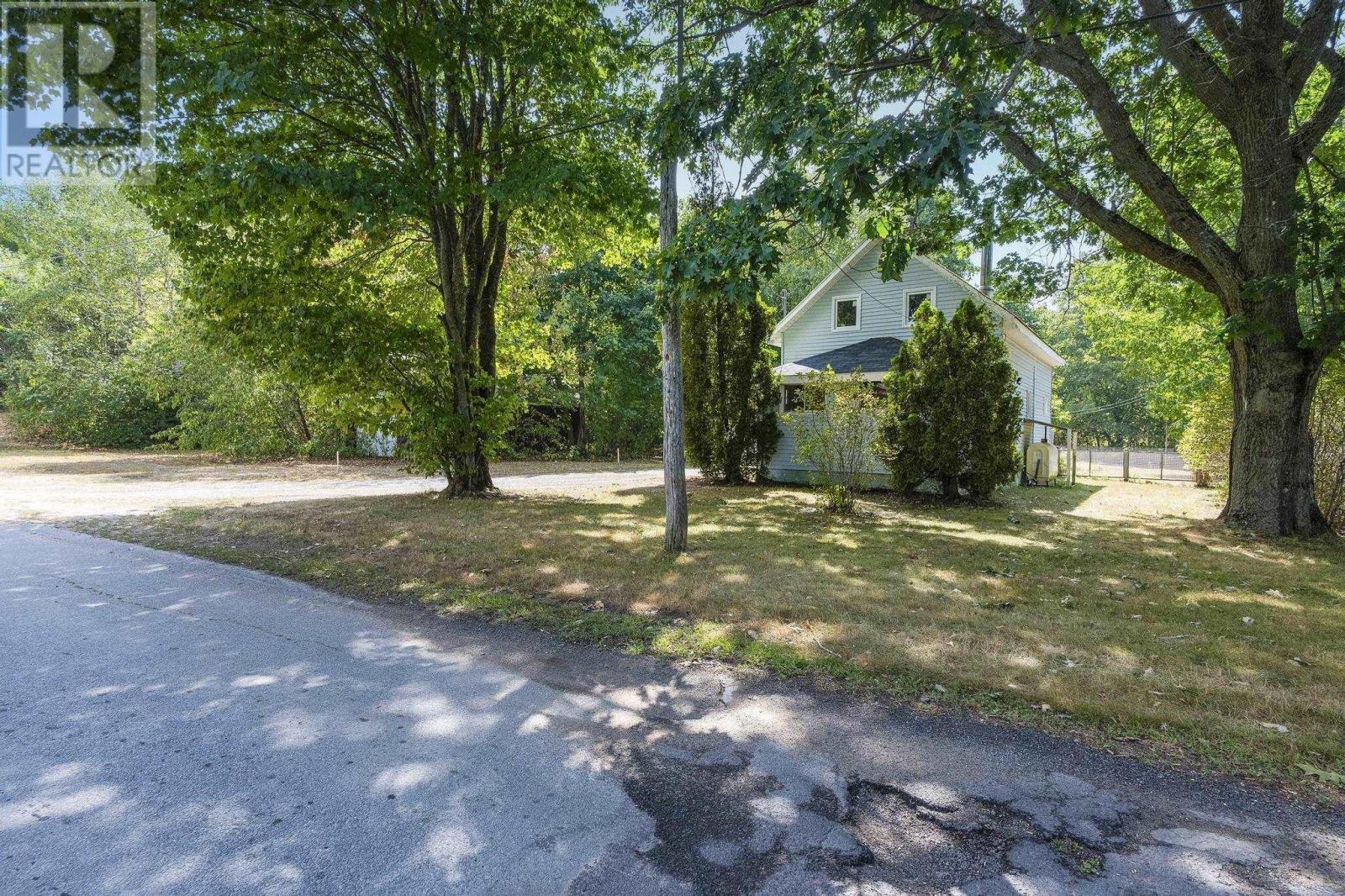 1296 Mill St, Waterville, NS B0P 1V0