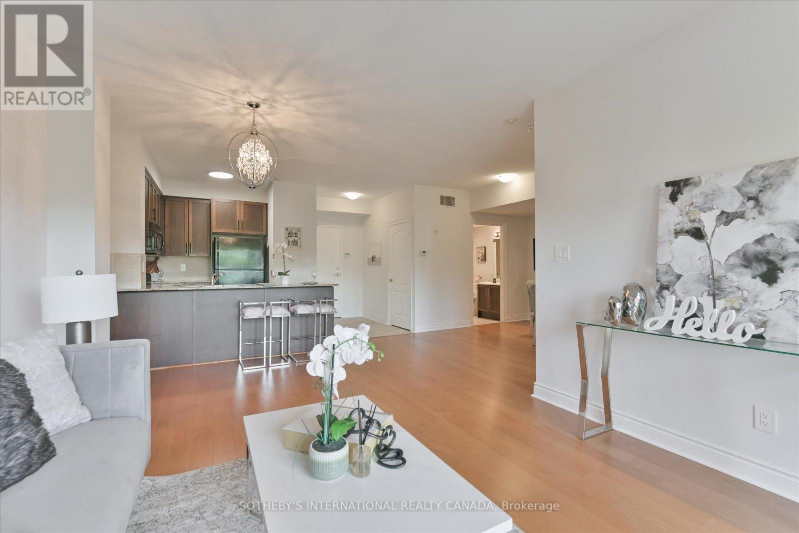 409 160 Woodbridge Ave, Vaughan, ON L4L 0B8