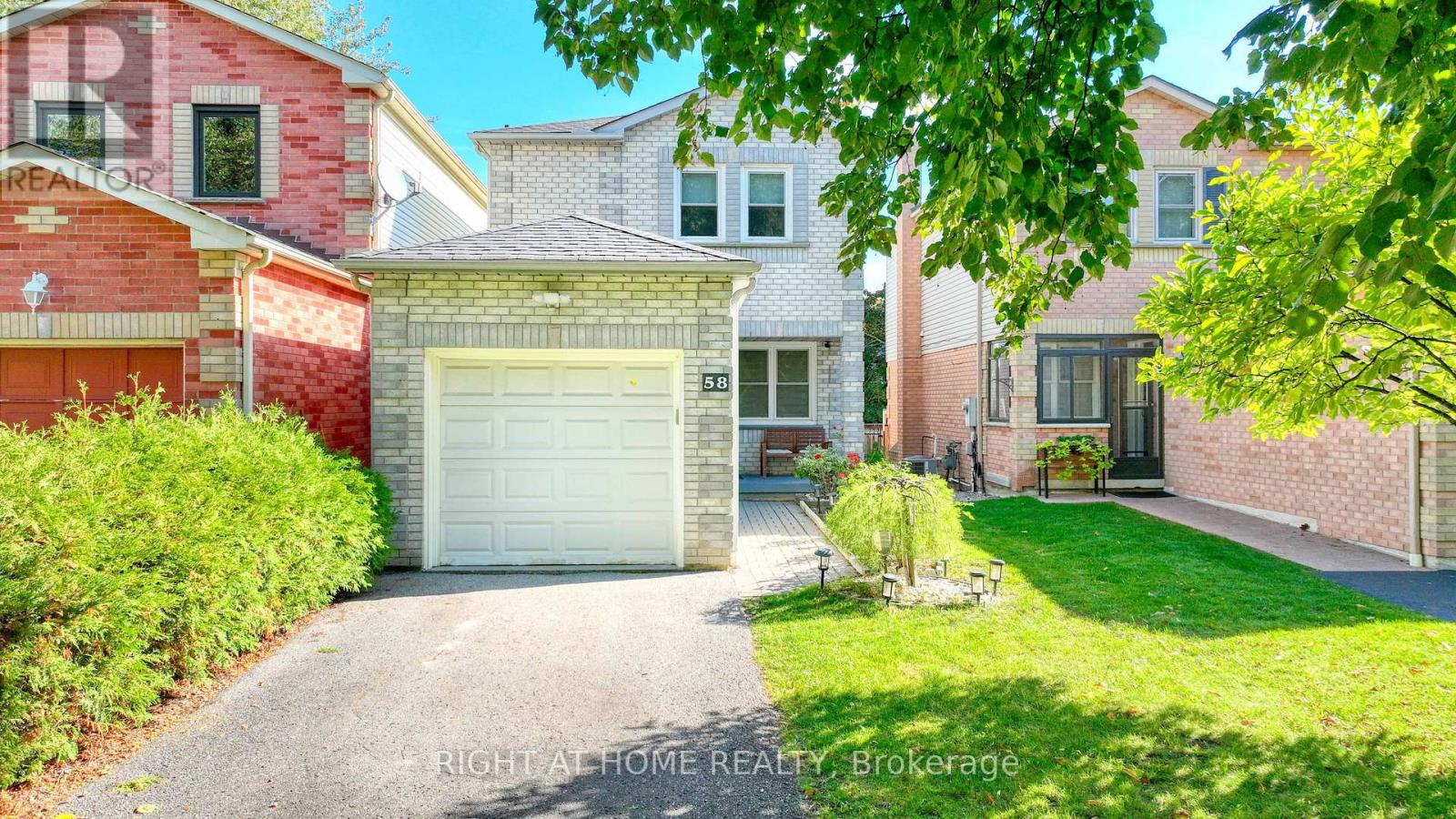 58 Teddington Cres, Whitby, ON L1R 1S5